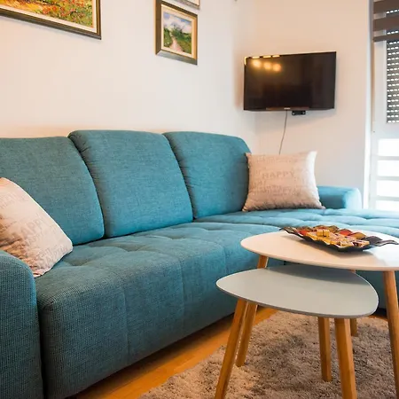 Apartman Titanic Lux * Тузла
