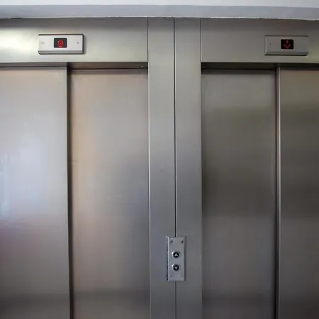 Apartman Titanic Lux * Тузла